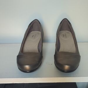 Clarks Women's Metallic Gray Heels
